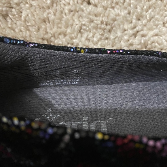 Alegria Size 36 NEW- no tags GLEE. Surrealy Pretty - Picture 2 of 3